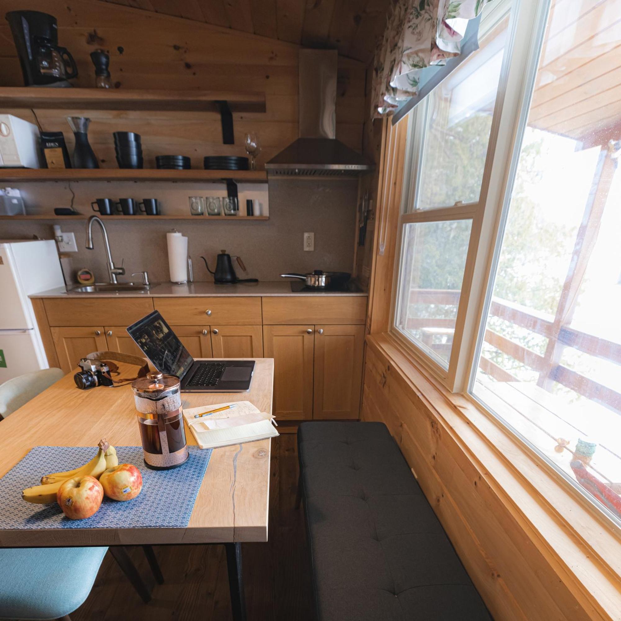 Motel Long Lake And Cottages Extérieur photo