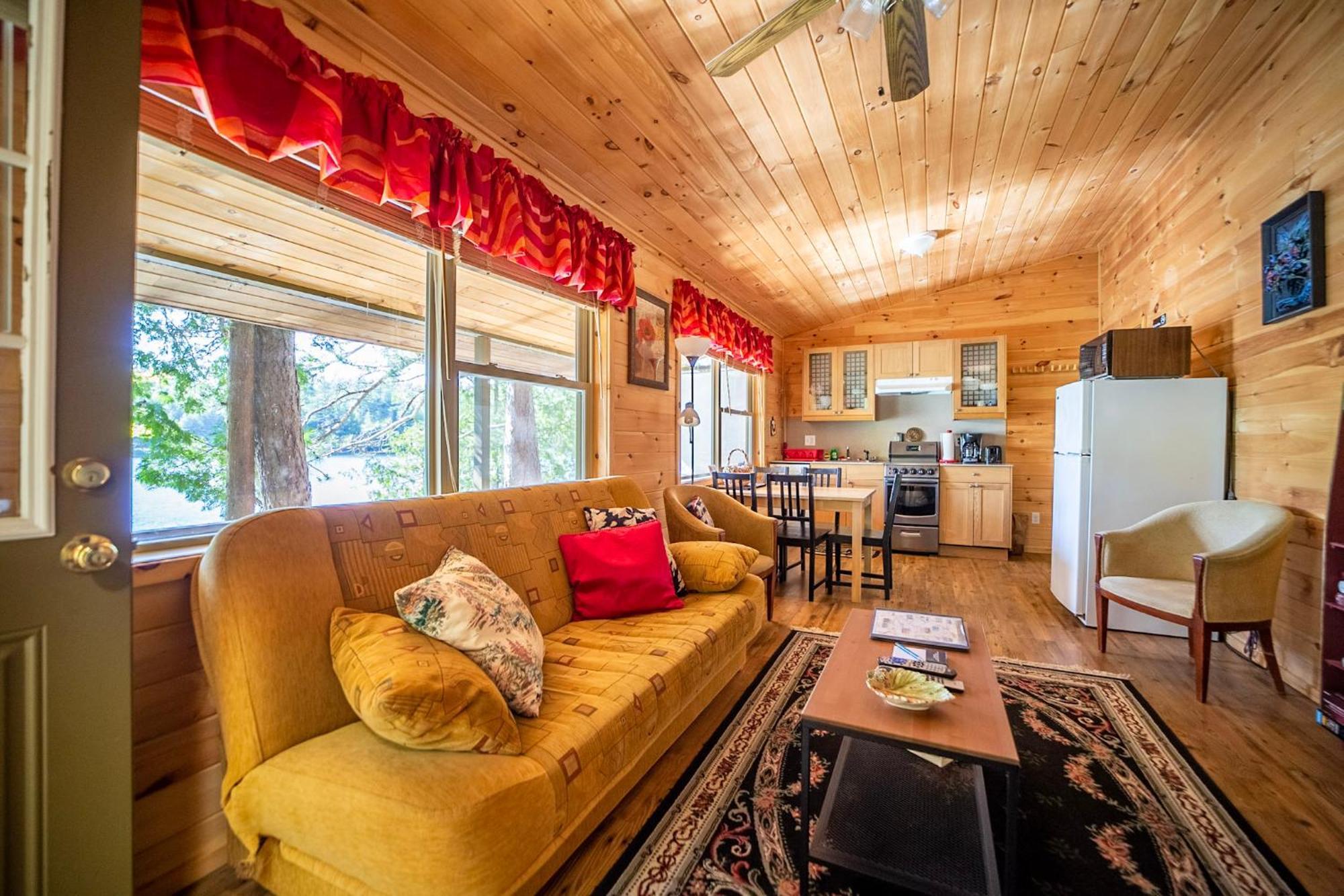 Motel Long Lake And Cottages Extérieur photo